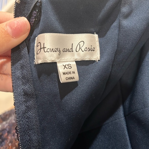 Honey and Rosie, sparkly purple fitted dress with slit, size xs - Picture 4 of 7